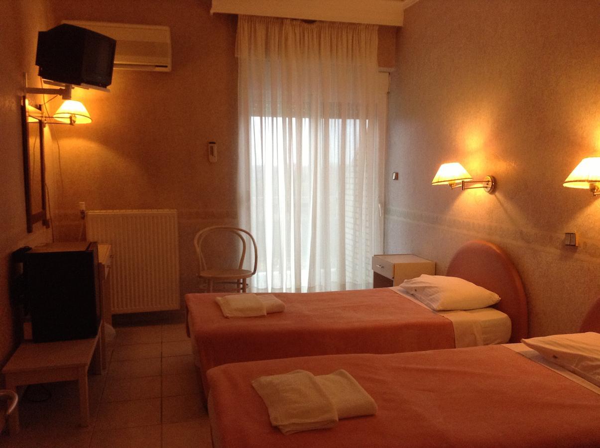 Plotini Hotel Dhidhimotikhon Phòng bức ảnh
