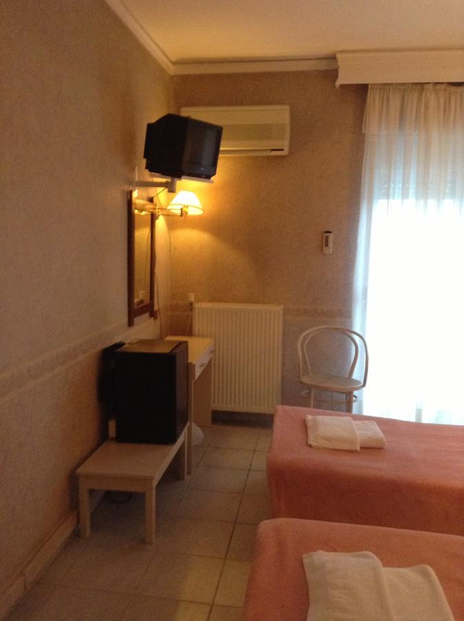 Plotini Hotel Dhidhimotikhon Phòng bức ảnh