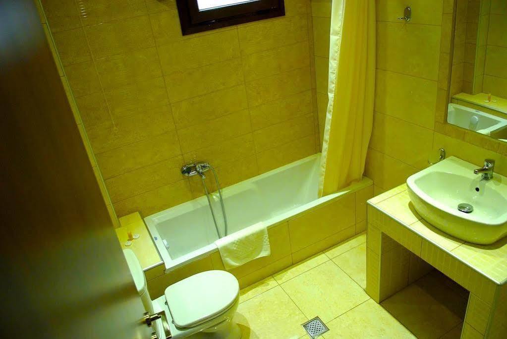 Plotini Hotel Dhidhimotikhon Ngoại thất bức ảnh