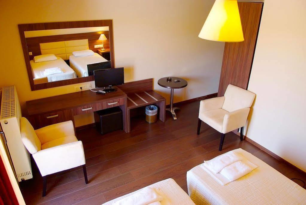 Plotini Hotel Dhidhimotikhon Ngoại thất bức ảnh